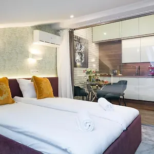 https://deluxe-in-cracow-old-town-cracow-kazimierz.krakowhotelspoland.com